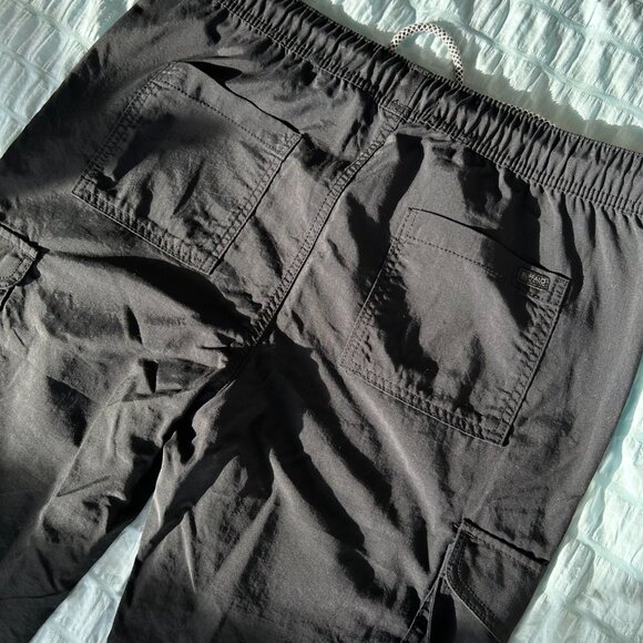 Men's Black Cargo Track Pants - Size Medium - Picture 2 of 4